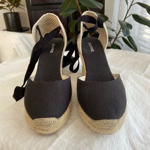 Soludos classic wedge espadrilles size 8.5 black